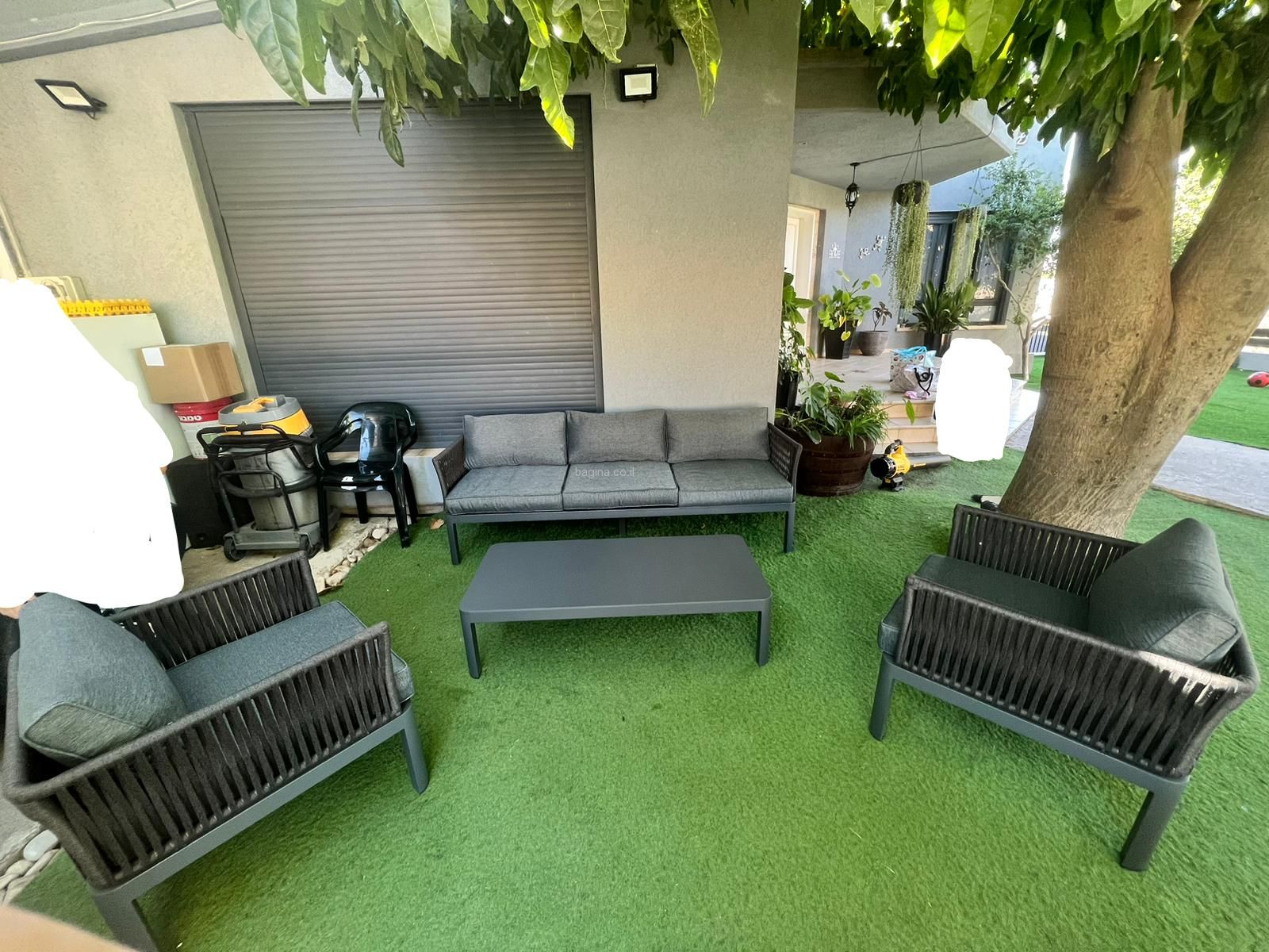 מערכת ישיבה אלומיניום בשילוב חוטים תלת מושבי דגם "כריס" מערכת ישיבה אלומיניום בשילוב חוטים תלת מושבי דגם "כריס"