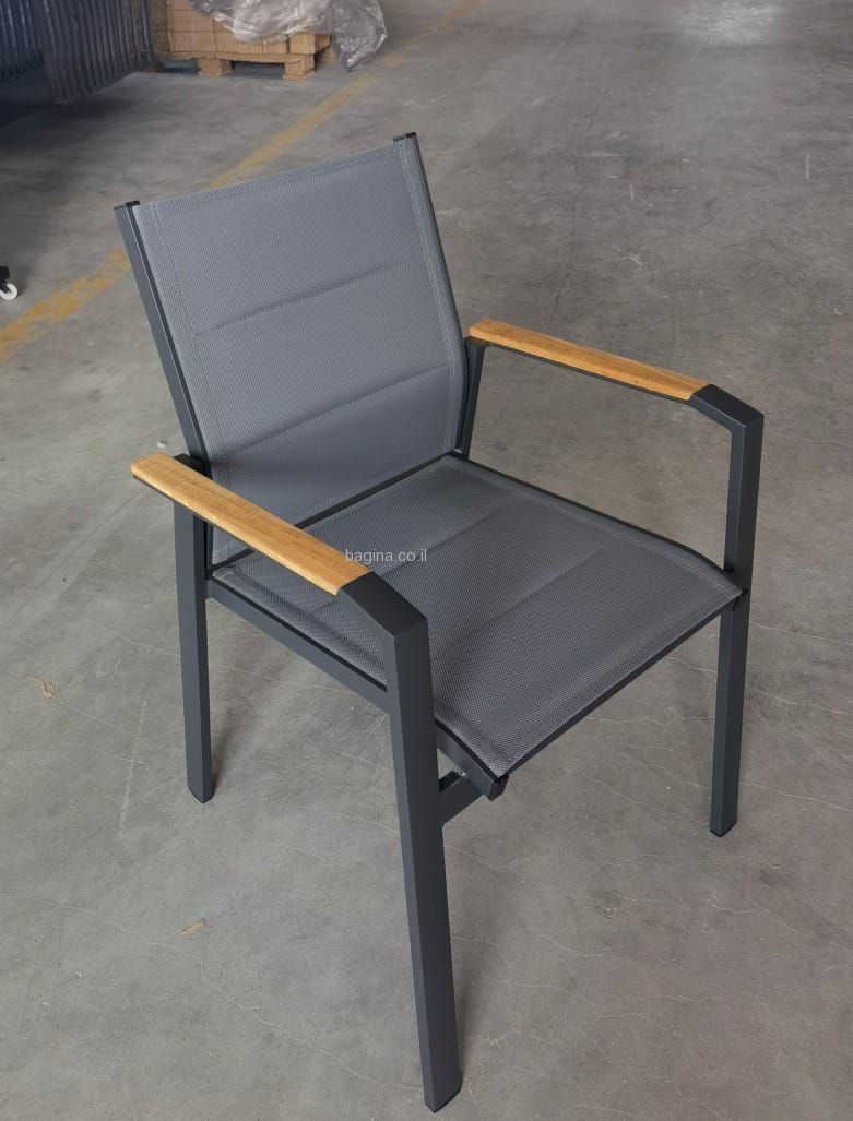 כסא אלומיניום דבל סלינג בשילוב ידיות עץ כסא אלומיניום דבל סלינג בשילוב ידיות עץ