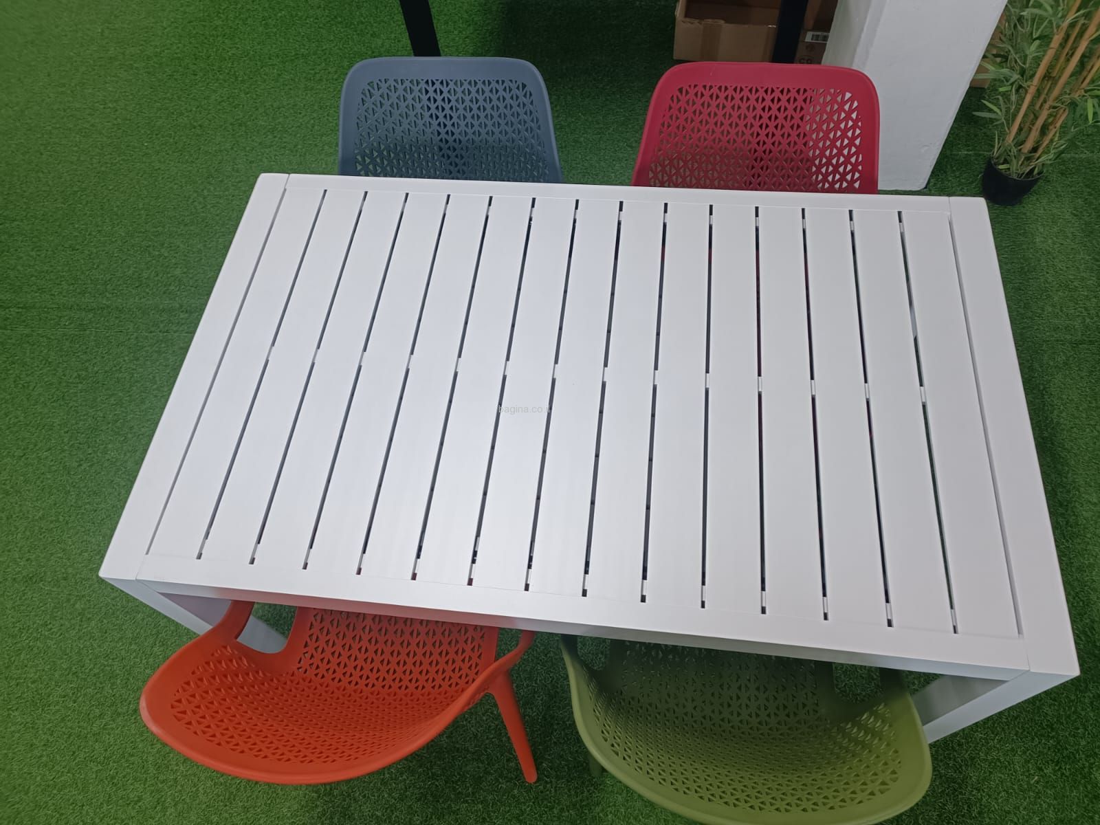 שולחן דגם "מיני" 130/77/75 נפתח ל 180 ס"מ שולחן דגם "מיני" 130/77/75 נפתח ל 180 ס"מ