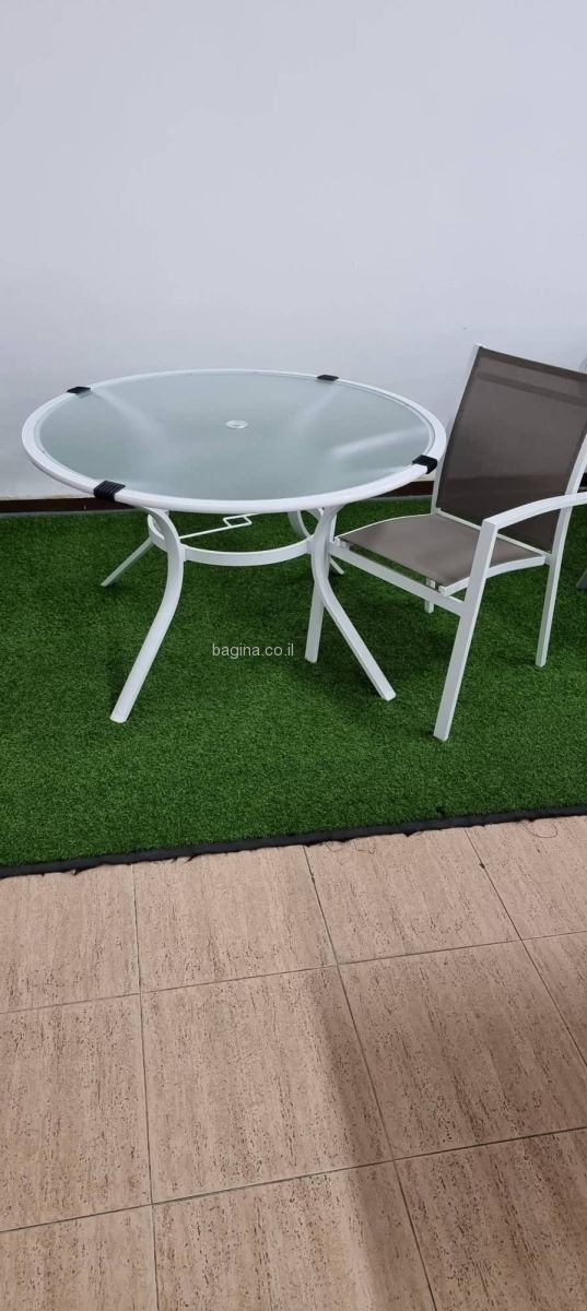 שולחן אלומיניום לבן קוטר 120 דגם גאנה שולחן אלומיניום לבן קוטר 120 דגם גאנה